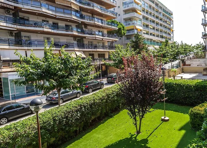 Comfortable Seaside In - 85 M² - Sea View