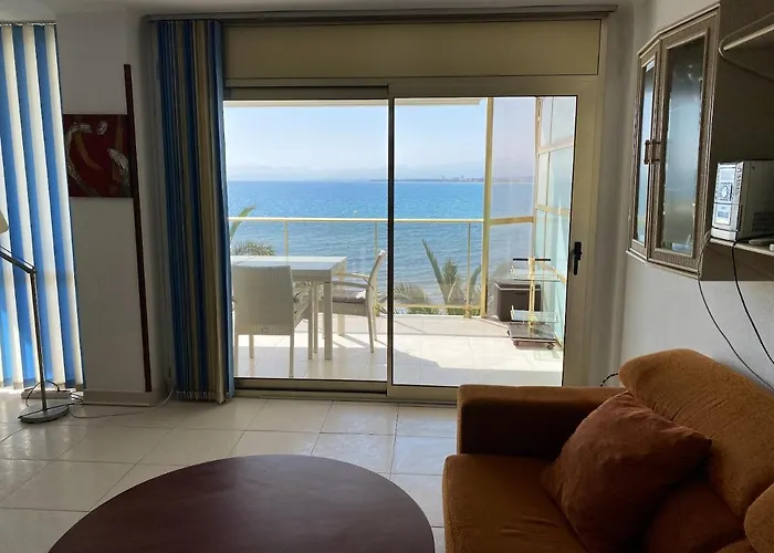 Comfortable Seaside In - 85 M² - Sea View Daire *