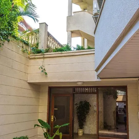 Comfortable Seaside In 85 M² Sea View *
