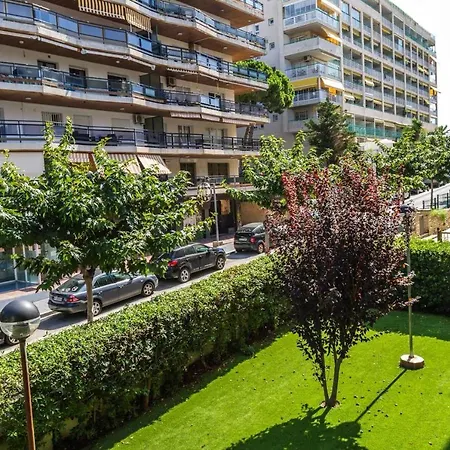 Comfortable Seaside In 85 M² Sea View