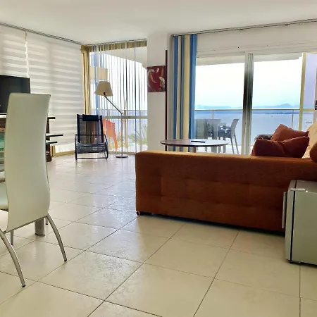 Comfortable Seaside In 85 M² Sea View *