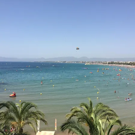 Comfortable Seaside In 85 M² Sea View Apartment